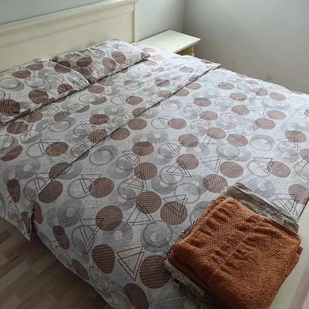 Sm56 One Bedroom With Balcony *